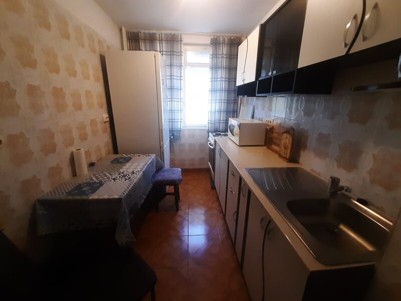 Drumul Taberei, Piata Valea Ialomitei